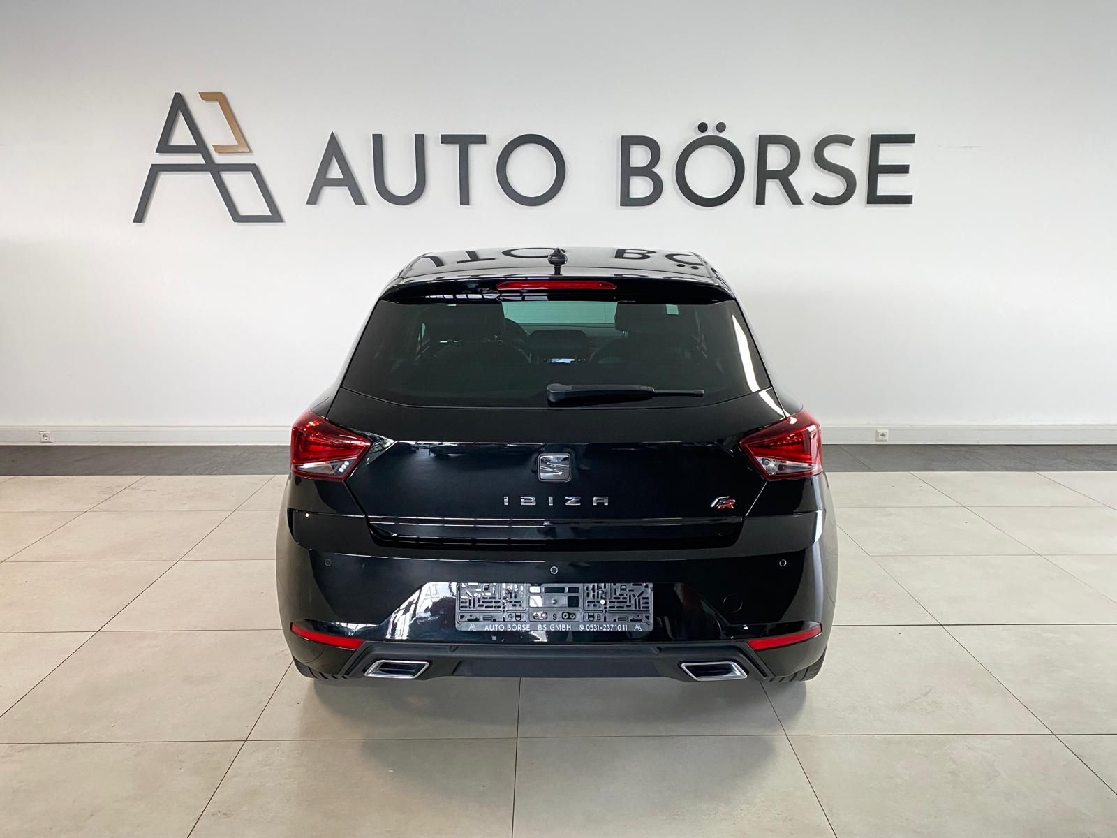 Seat Ibiza 1.0 TSI DSG FR-Line - Samsaru's Car Outlet