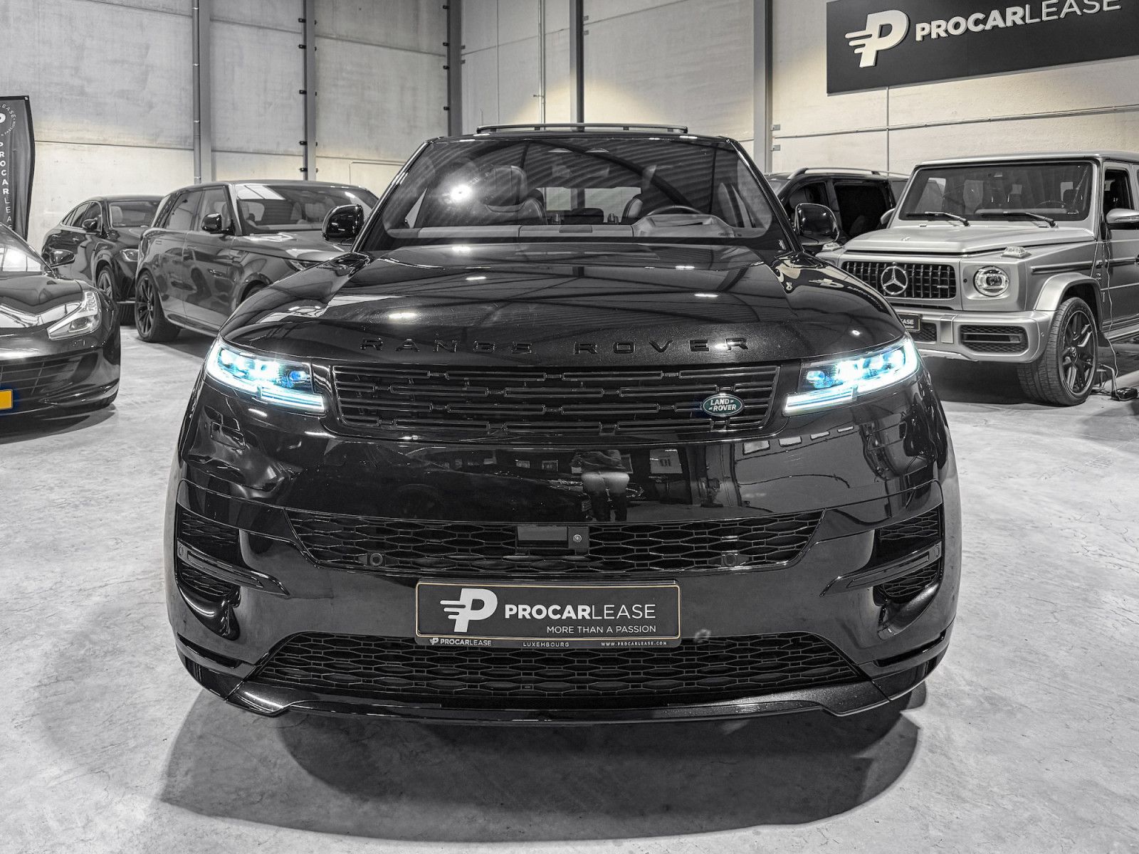 Range Rover Sport P530 V8 FIRST EDITION BLACK - Samsaru's Car Outlet