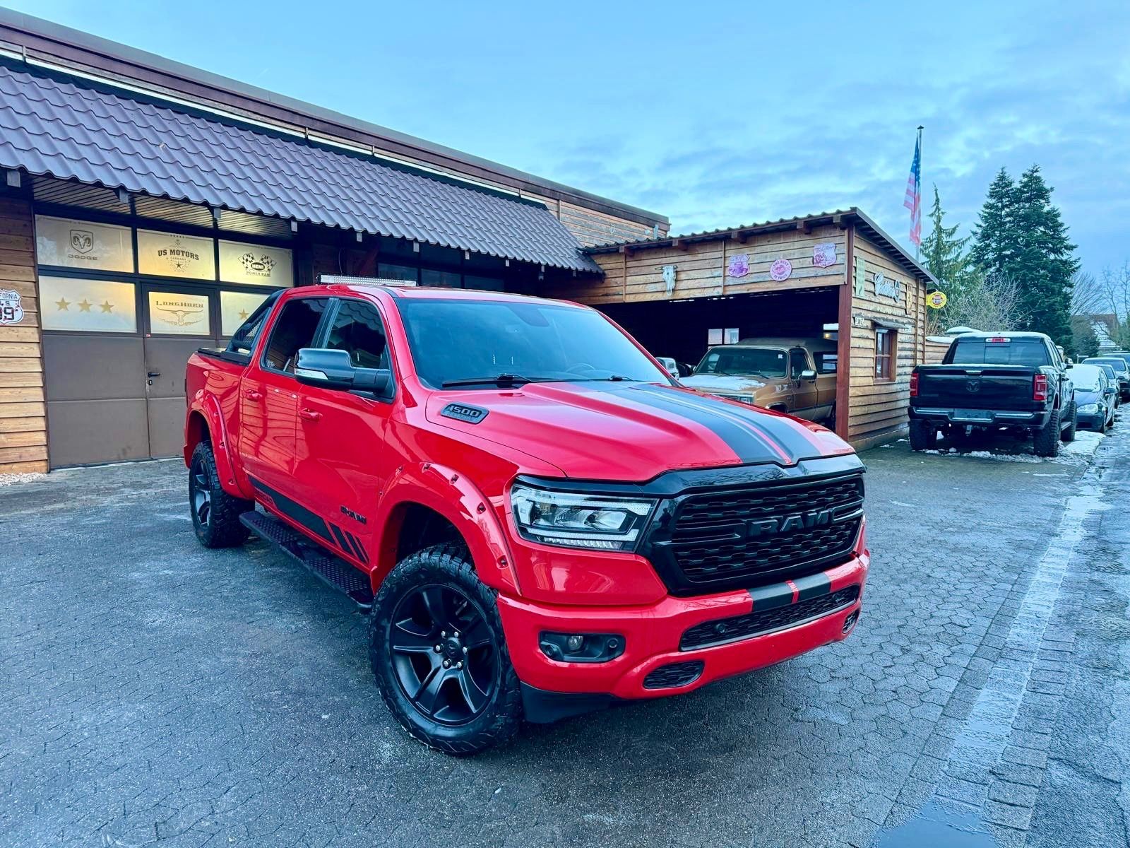 Dodge SPORT*ROLLBAR*OFFROAD*LIFT*AHK*NAVI*4X4*GARANTIE