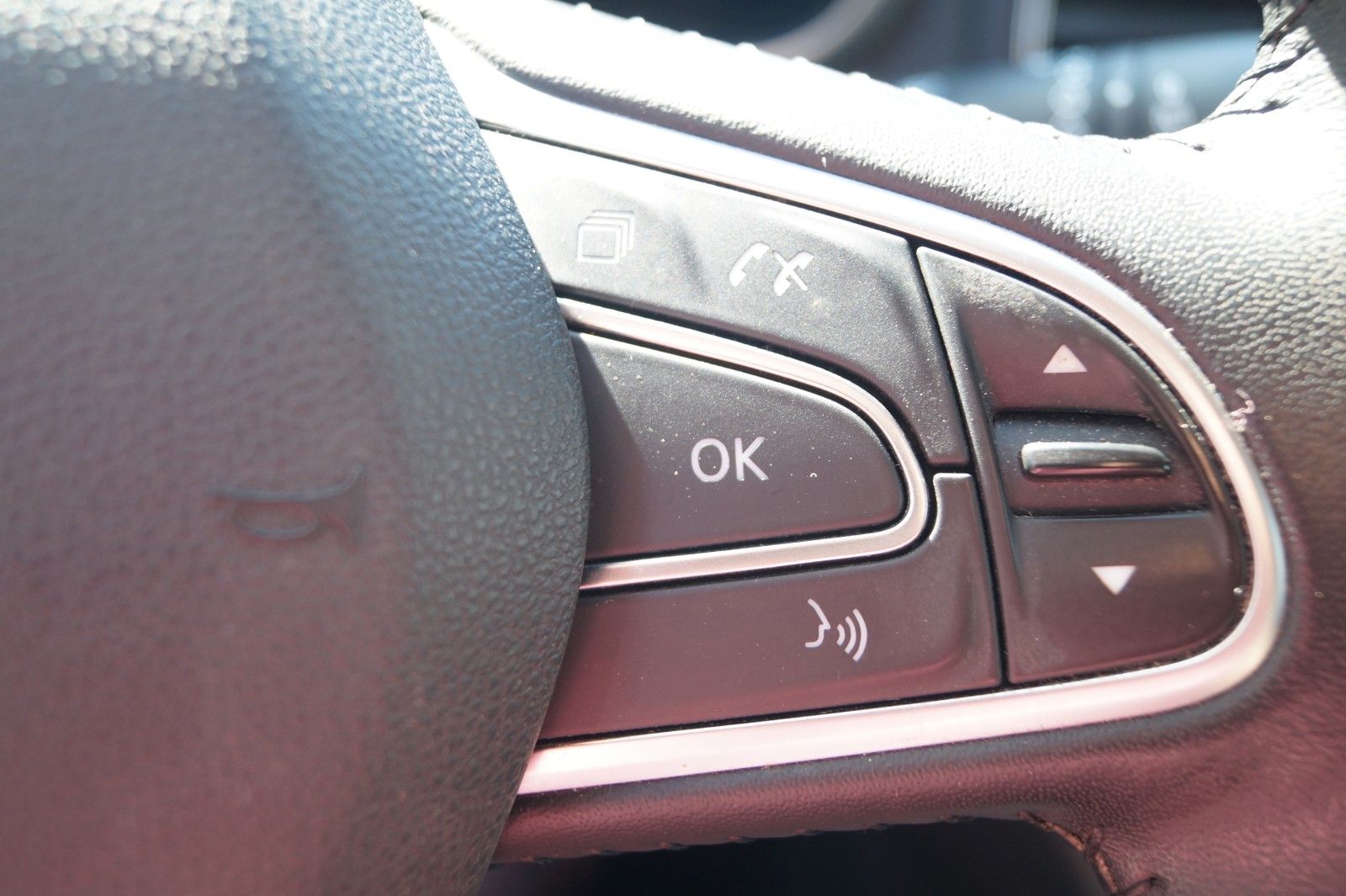 Renault Megane IV Grandtour Business Edition - Samsaru's Car Outlet