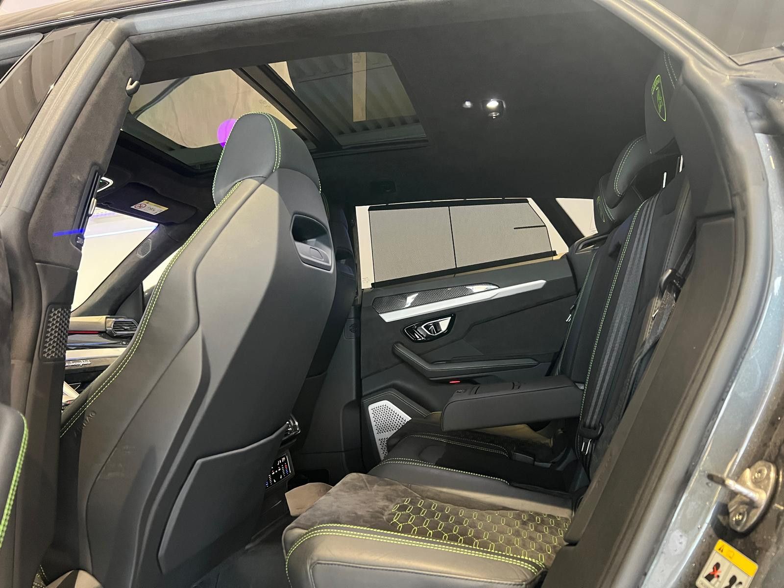 Lamborghini Urus *Großes Carbon Paket*Akrapovic*Garantie