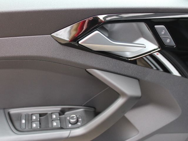 Audi A1 Sportback 25 1.0 TFSI S tronic KLIMA/LED/ALU