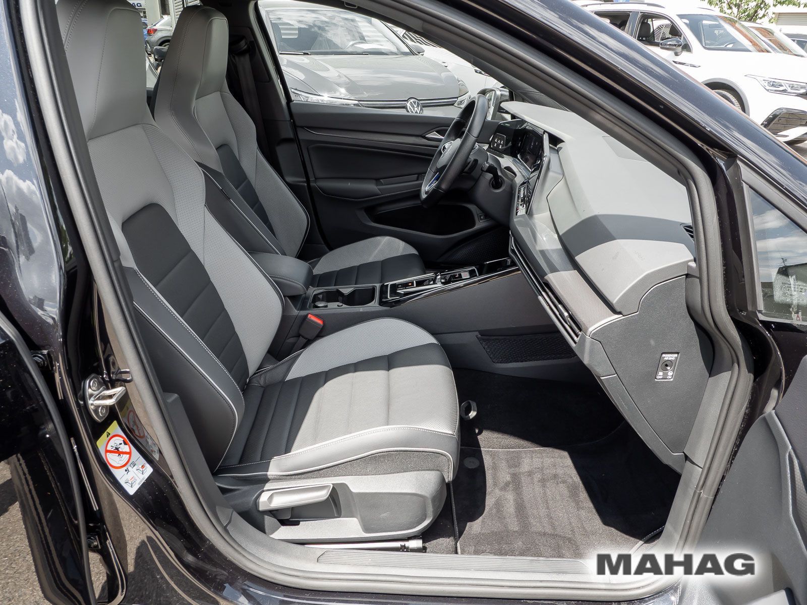 Volkswagen Golf VIII GTE 1,4 eHybrid AHK Leder LED+ Navi Pa