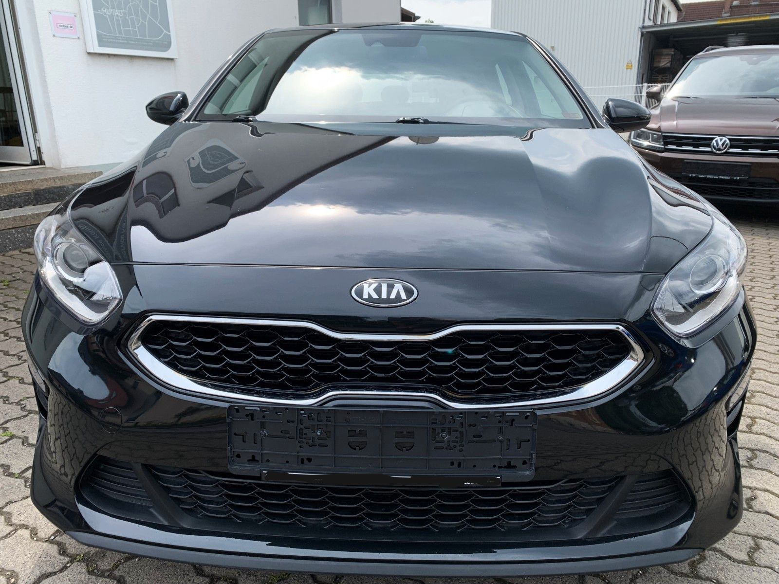 Kia Ceed - Samsaru's Car Outlet