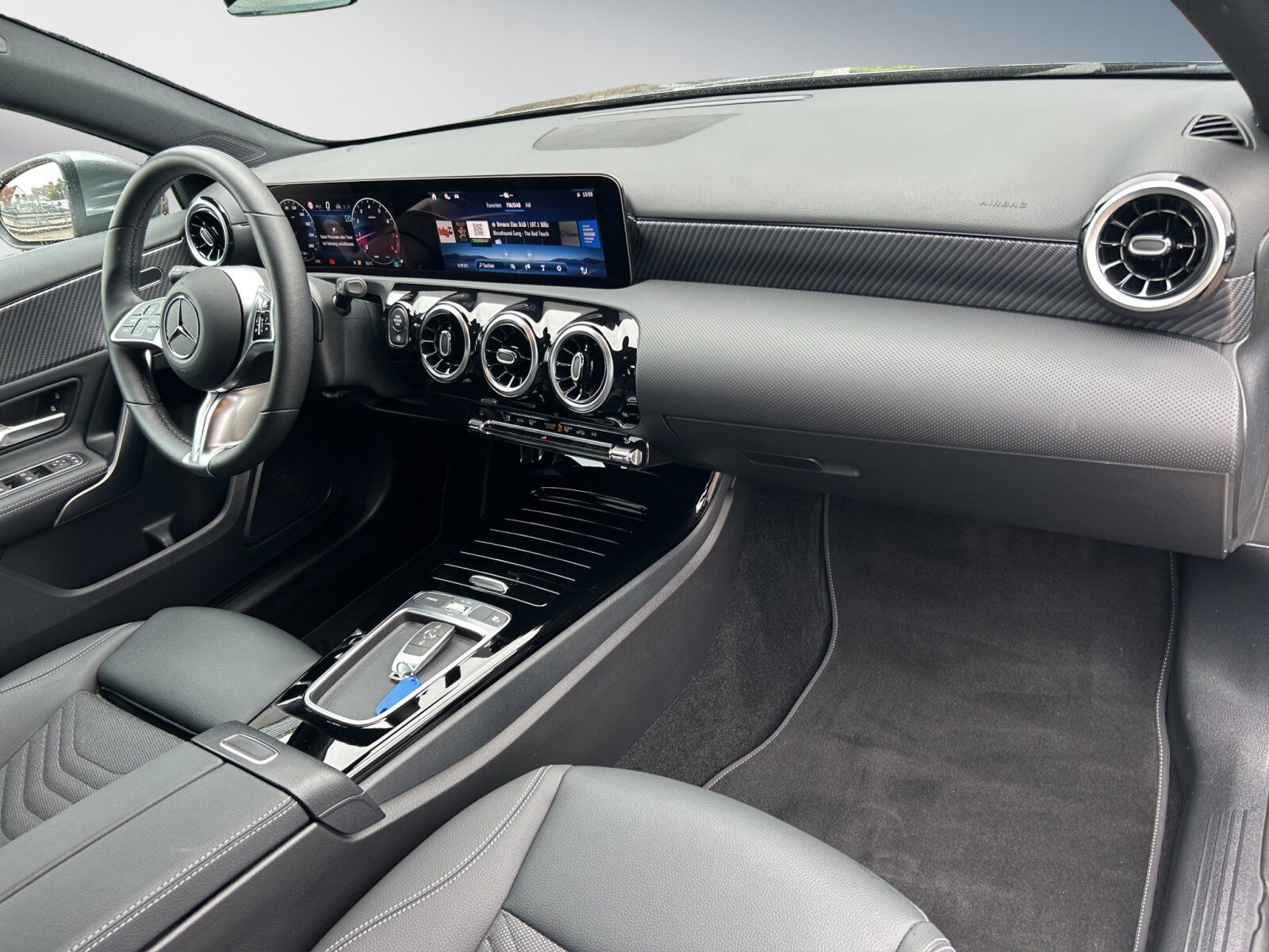 Mercedes-Benz A 180 - Samsaru's Car Outlet