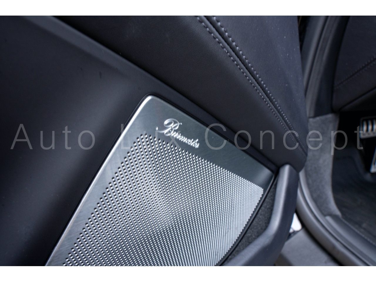 Porsche 992 911 Turbo S Aerokit/Burmester/Lederpaket/Car
