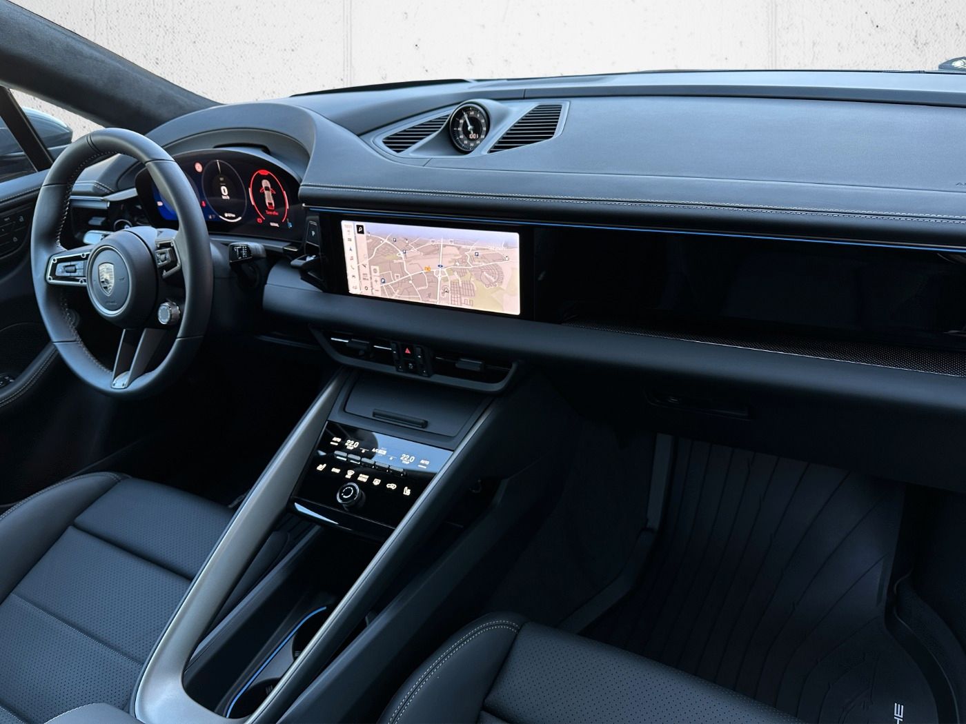 Porsche Macan Turbo - Samsaru's Car Outlet