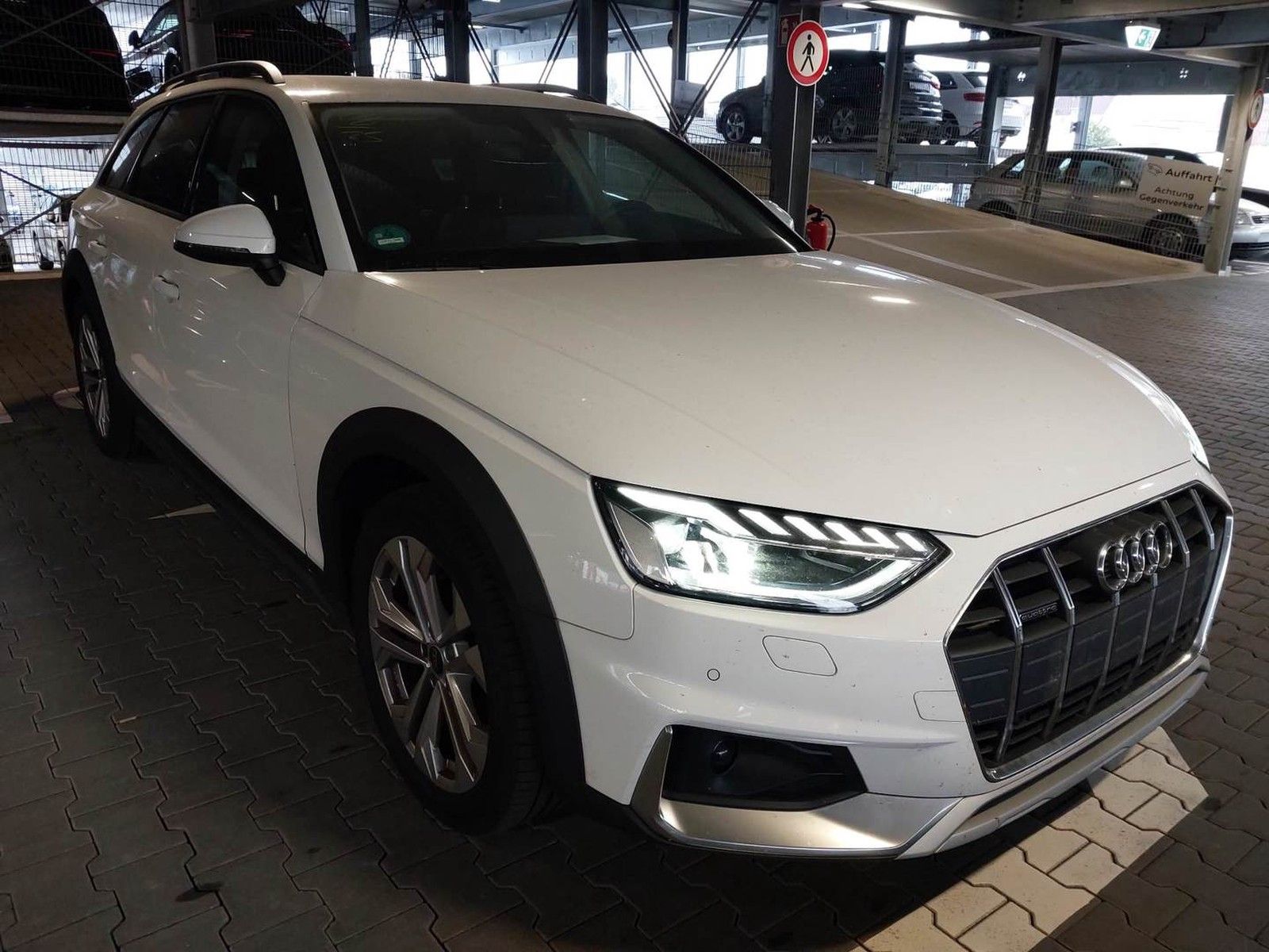 Audi A4 40 TDI Allroad quattro AHK Led Navi RFK Leder