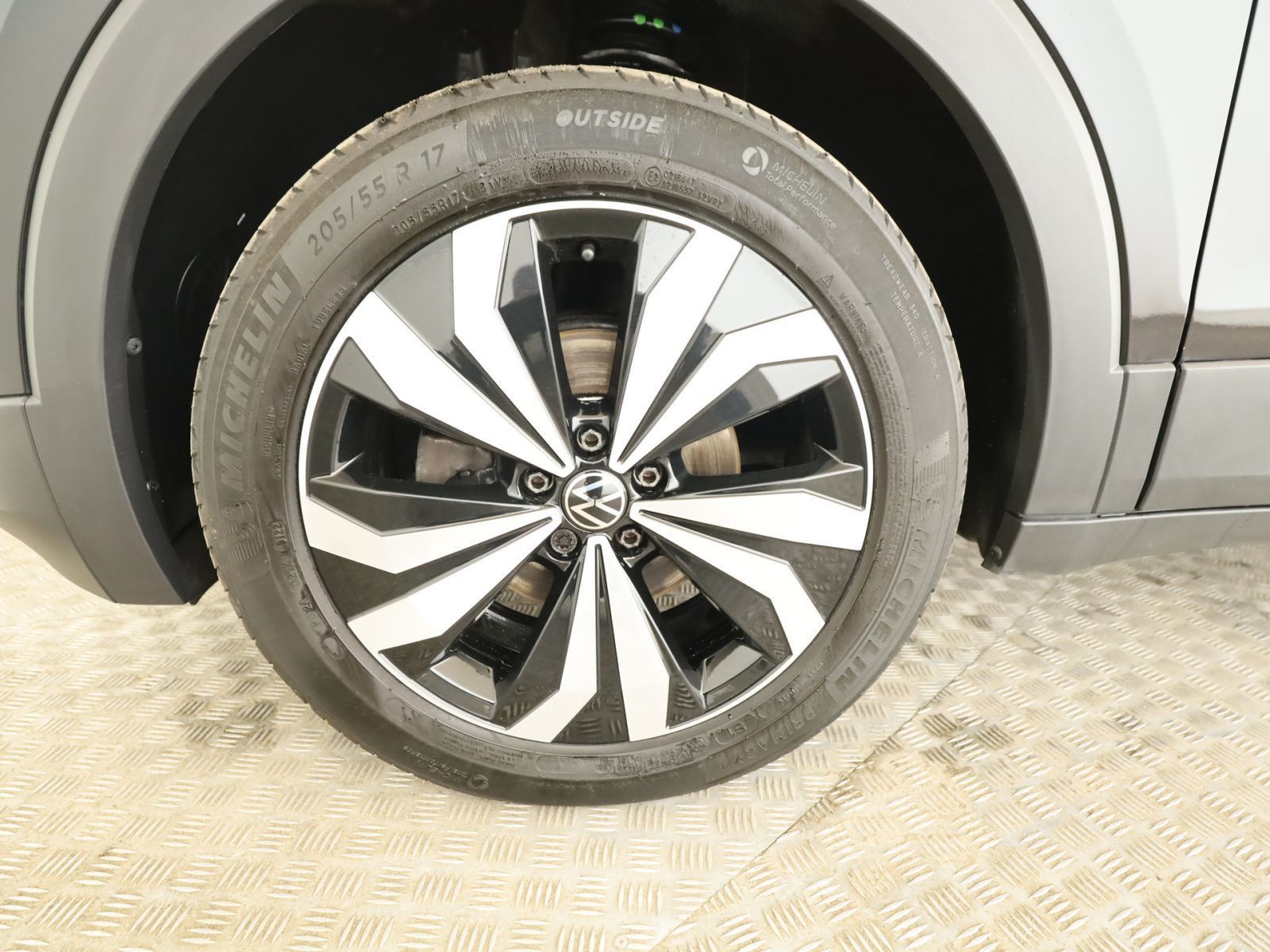 Volkswagen T-Cross 1.0 TSI Life - Samsaru's Car Outlet