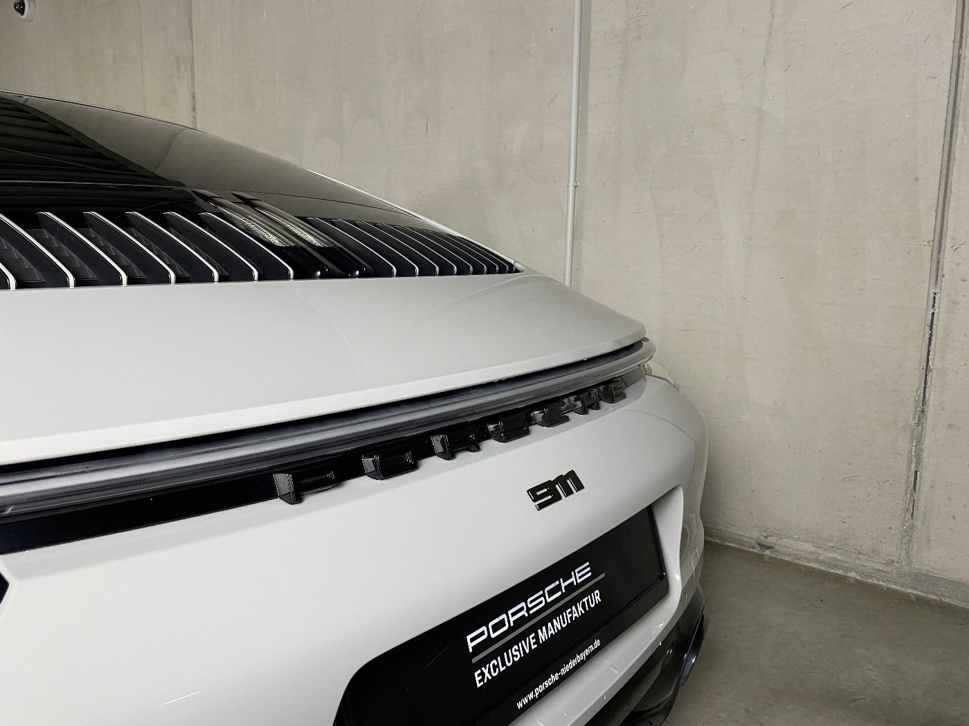 Porsche 992 (911) Carrera 4S | PCCB | ParkAssistent |