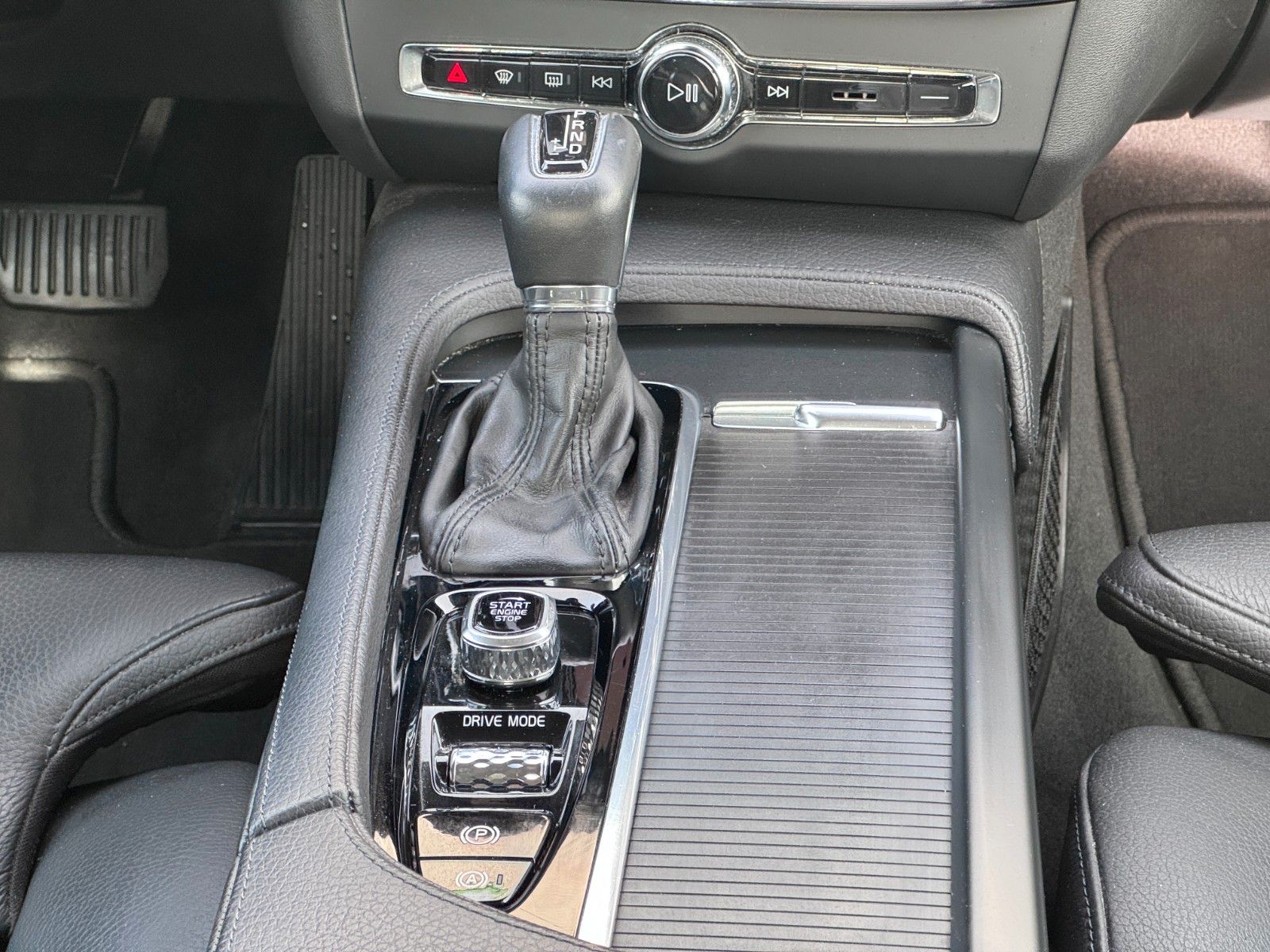 Volvo S90 Geartronic Momentum+ LEDER+LED+360°CAM+1A