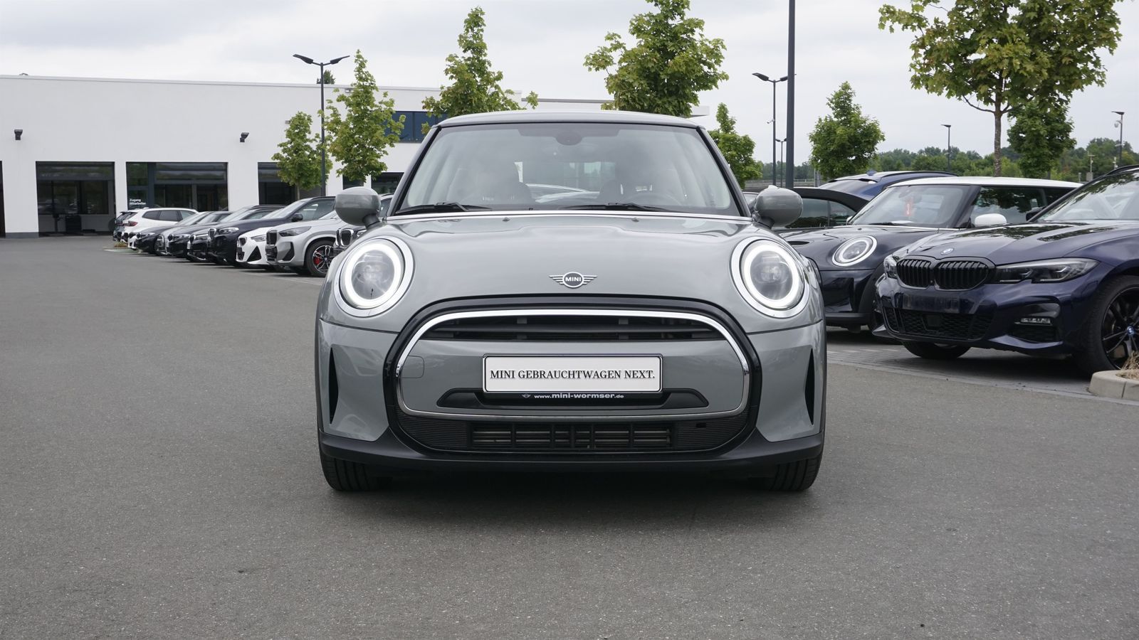 MINI One Hatch - Samsaru's Car Outlet