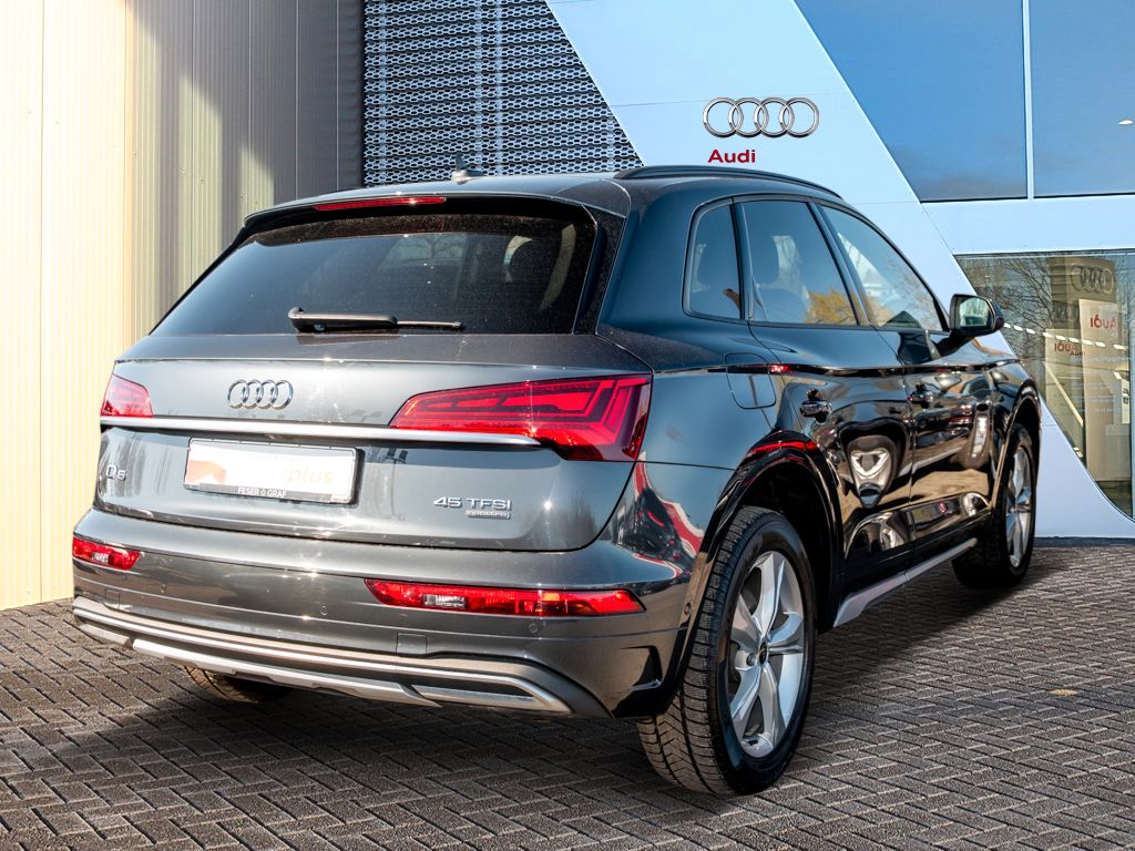Audi Q5 45 TFSI - Samsaru's Car Outlet