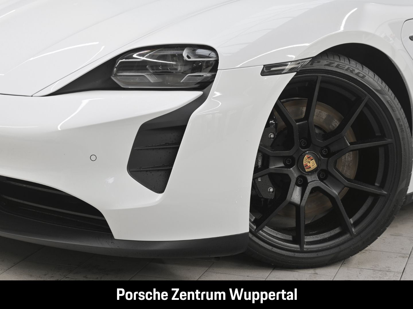 Porsche Taycan GTS InnoDrive Head-Up LED-Matrix BOSE