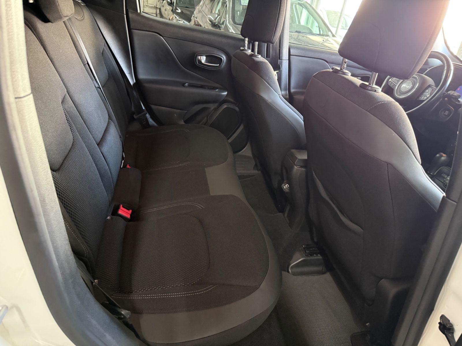 Jeep Renegade S Plug-In-Hybrid 4xe - Samsaru's Car Outlet