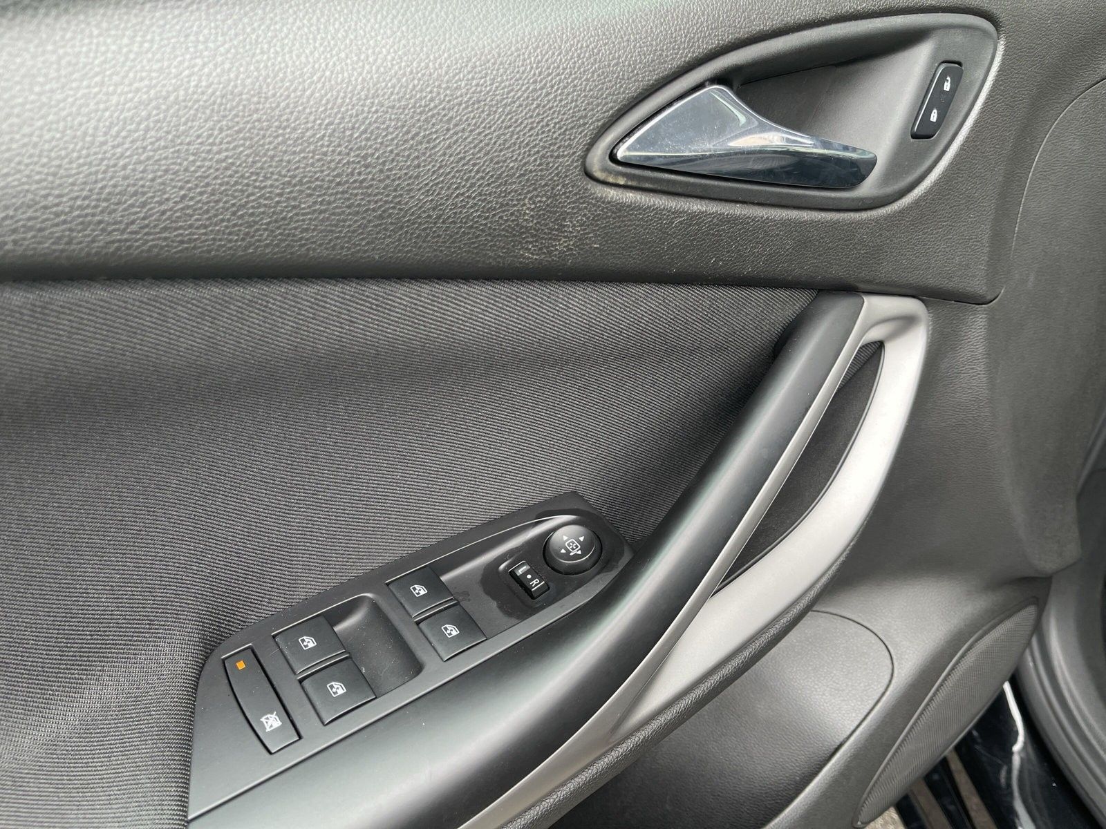 Opel Astra 1.5 CDTI - Samsaru's Car Outlet