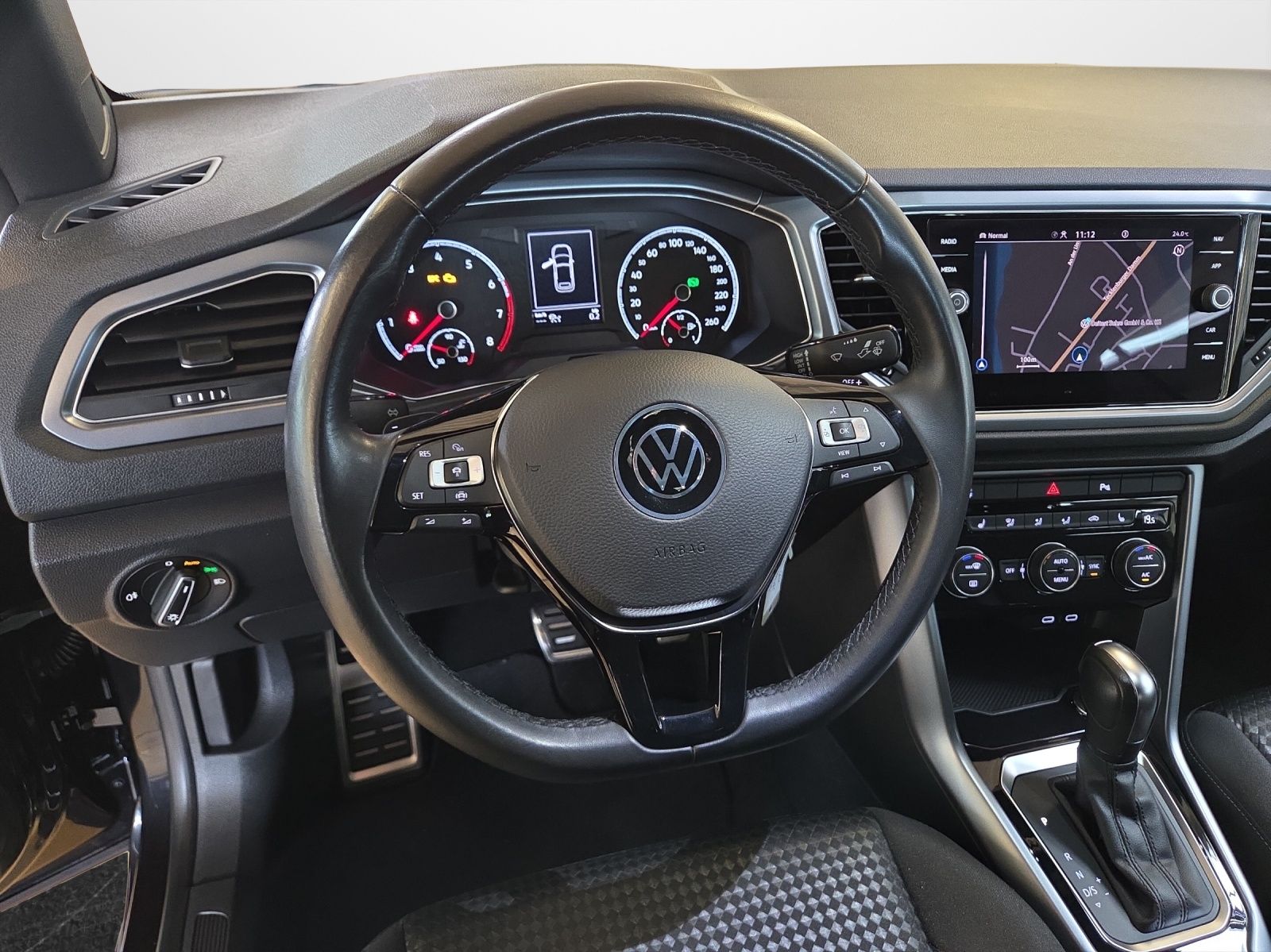 Volkswagen T-Roc 1.5 TSI DSG Active - Samsaru's Car Outlet