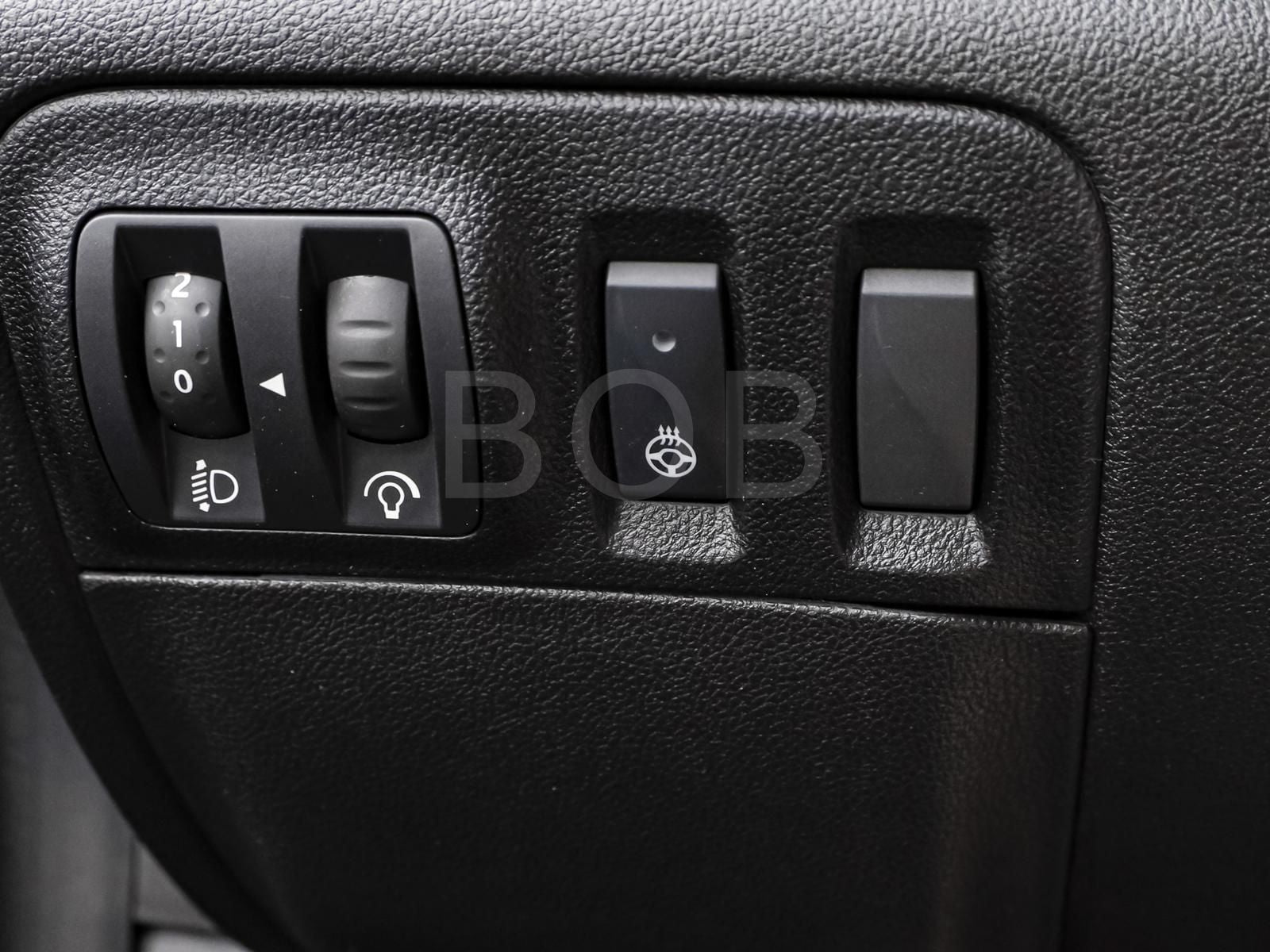 Renault Megane TCe 140 Grandtour BUSINESS - Samsaru's Car Outlet