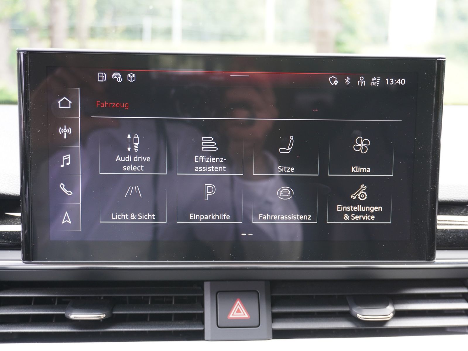 Audi A4 2.0 TDI 35 S-Line - Samsaru's Car Outlet