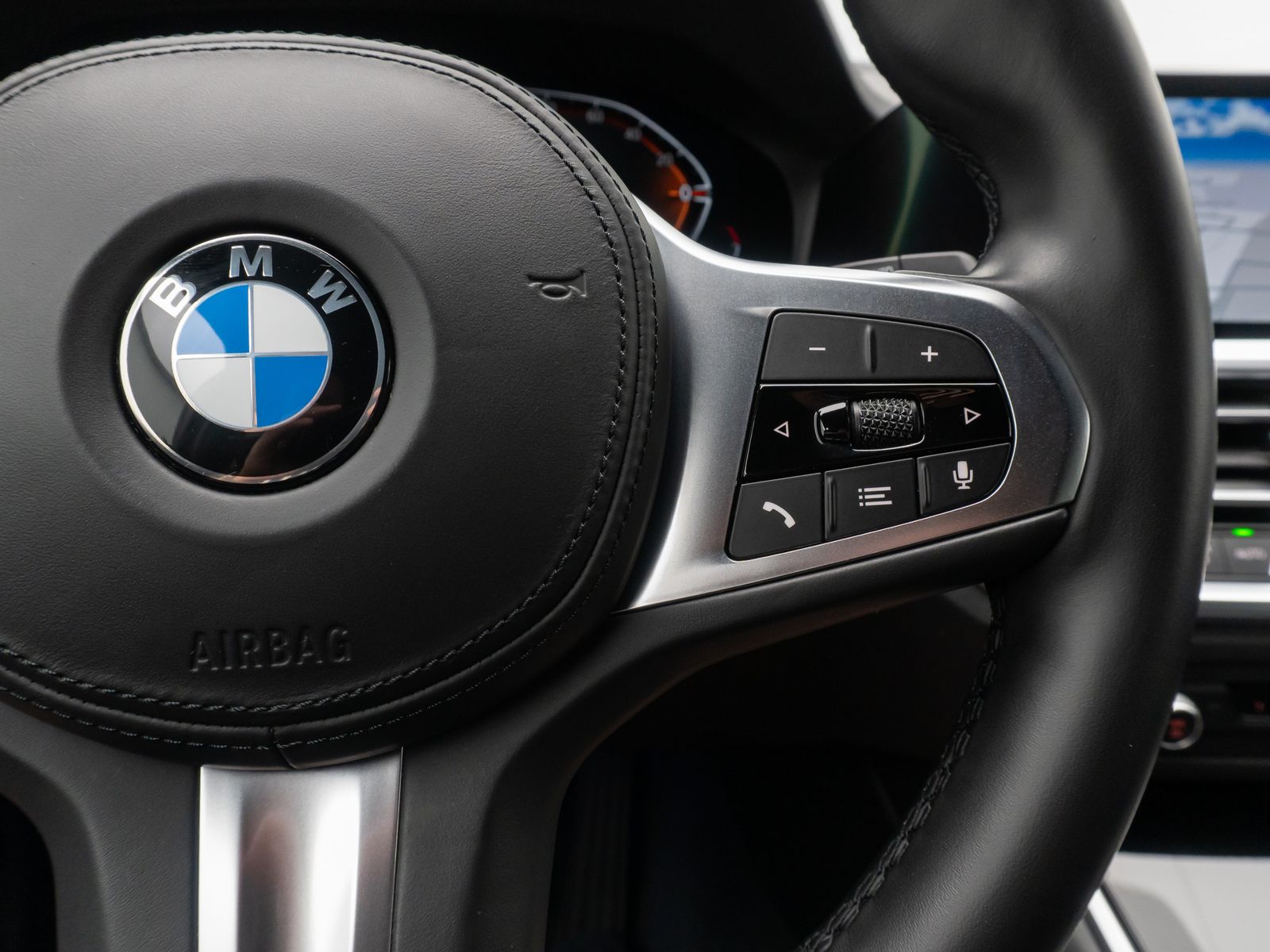 BMW 320d Sport Line - Samsaru's Car Outlet