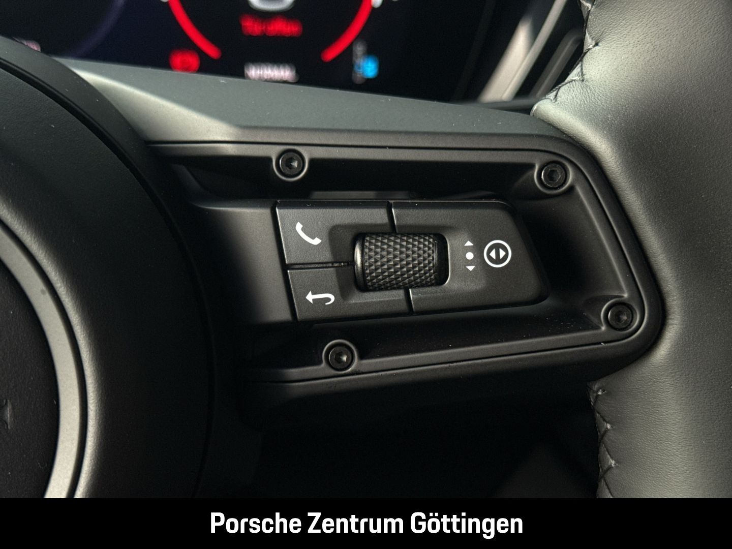Porsche Macan 4S HA-Lenkung InnoDrive Panorama BOSE LED