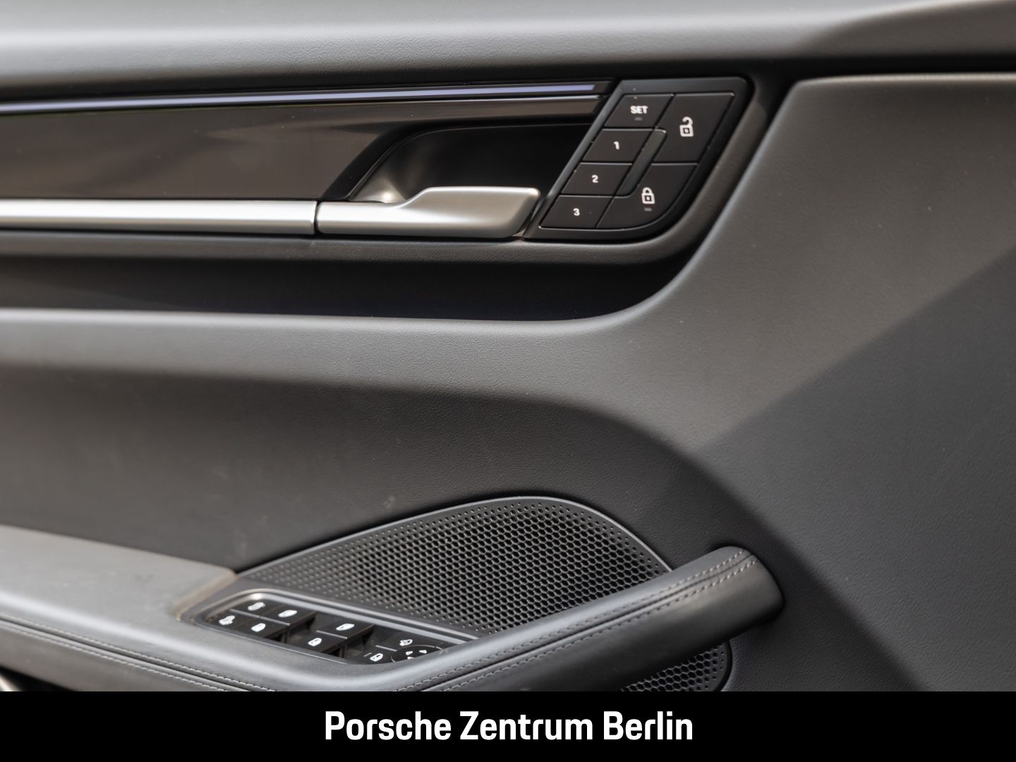 Porsche Macan 4S LED-Matrix Burmester InnoDrive Panorama