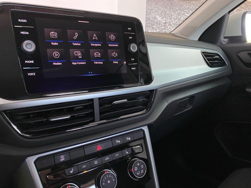 Volkswagen T-Roc 1.0 TSI Life - Samsaru's Car Outlet