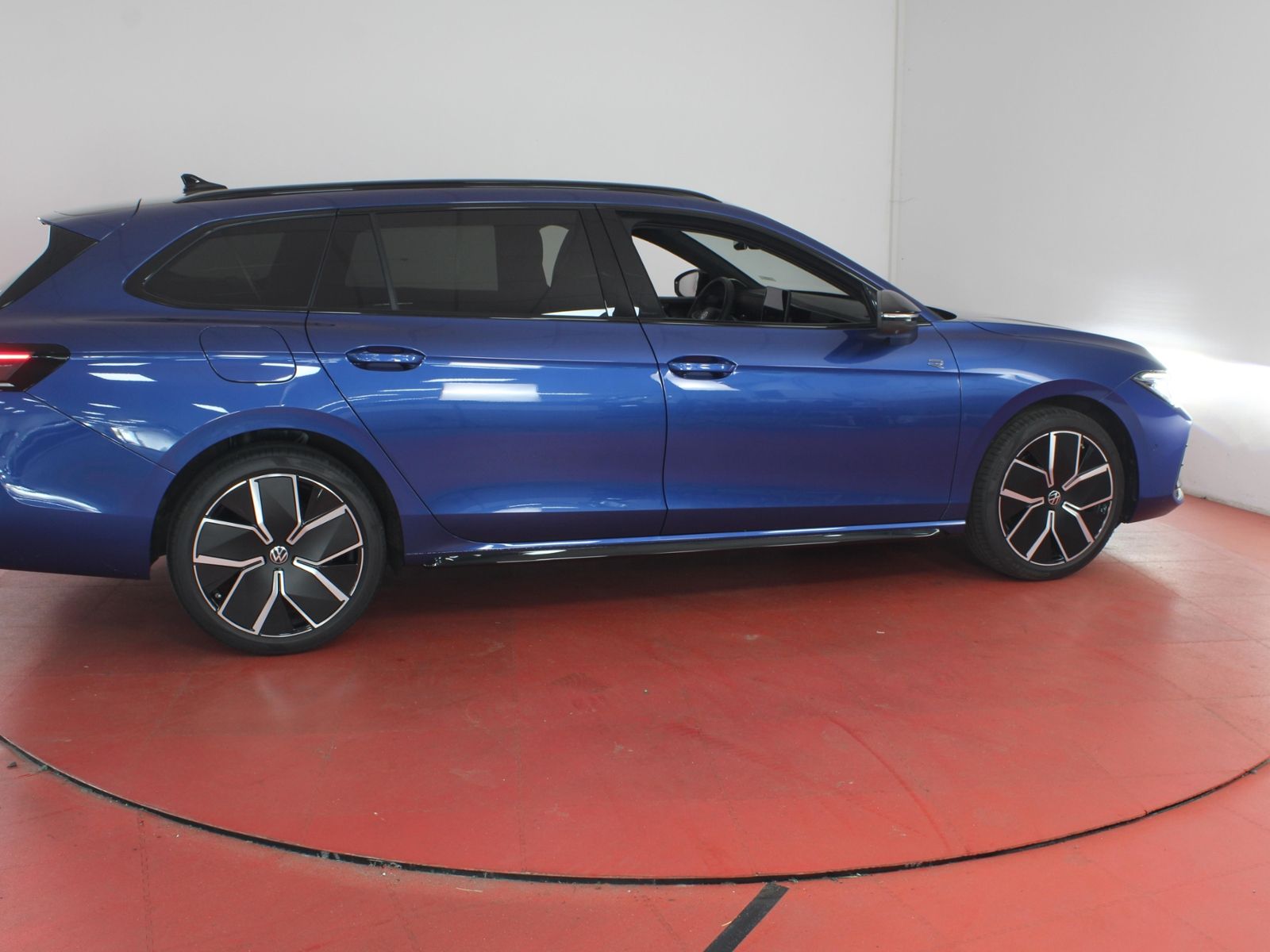 Volkswagen Passat Variant R-Line 1.5TSI e-Hybrid 398,-ohne