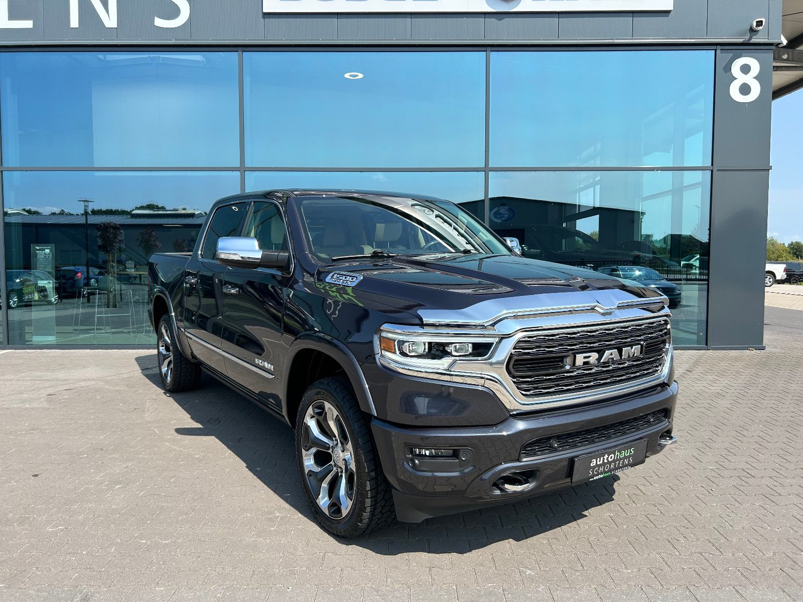 Dodge RAM 1500 Limited *LUFT*LPG*ACC*360*PANO*DE*