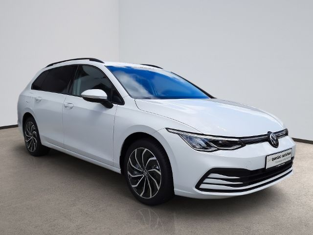 Volkswagen Golf VIII Variant 1.5 eTSI DSG - Samsaru's Car Outlet