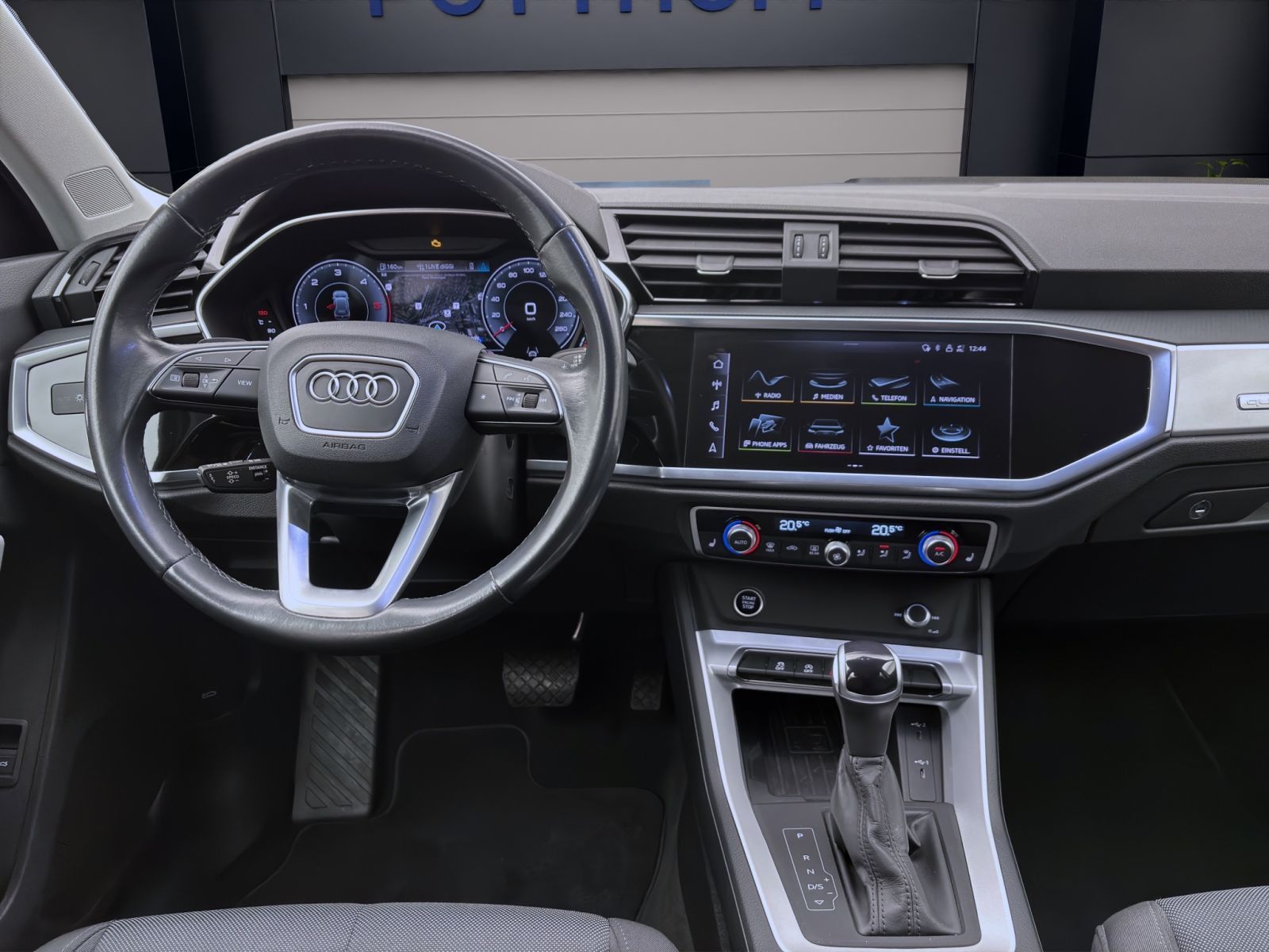 Audi Q3 40 TDI Q PDC AHK KAMERA NAVI eKLAPPE