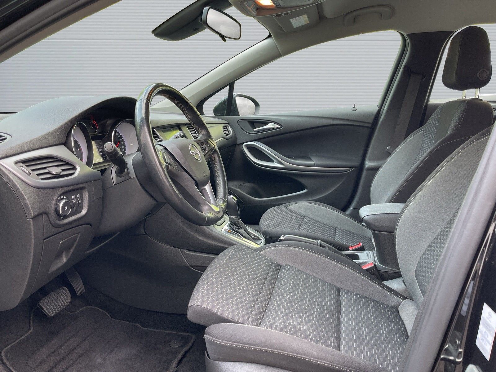Opel Astra 1.5 CDTI - Samsaru's Car Outlet