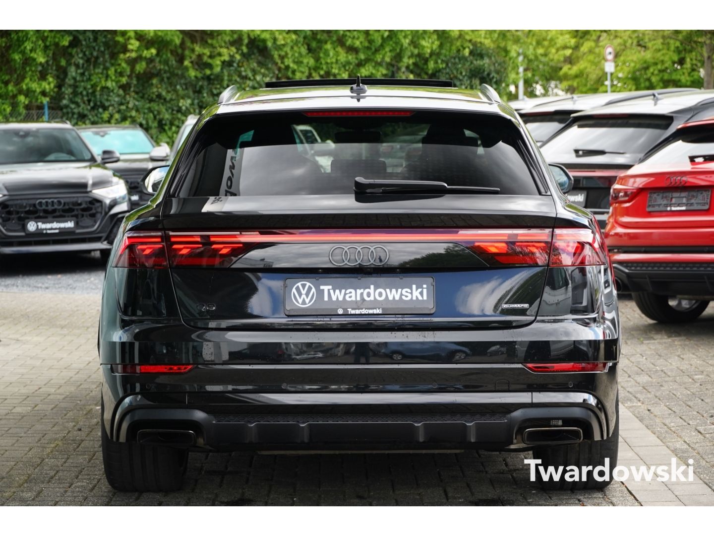 Audi Q8 50 TDI S line Pano HUD Matrix 23'' B&O AHK 36