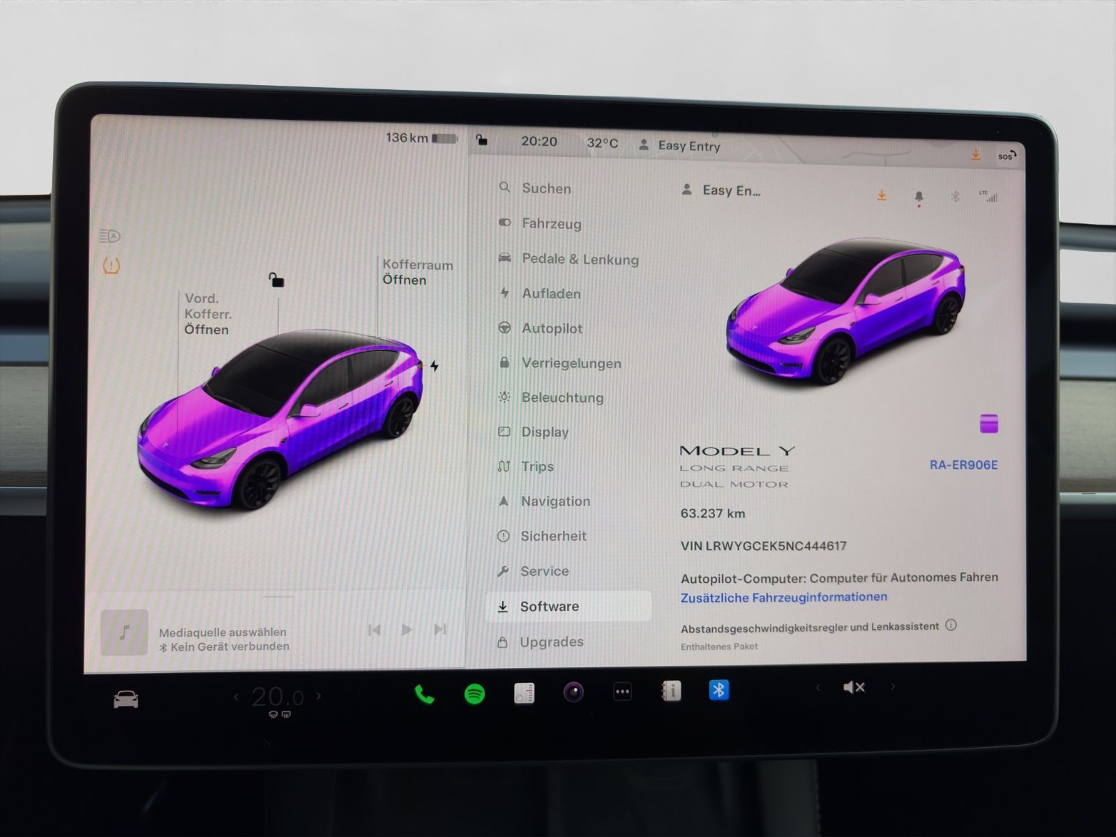 Tesla Model Y Long Range Dual AWD *AHK*1.Hand*