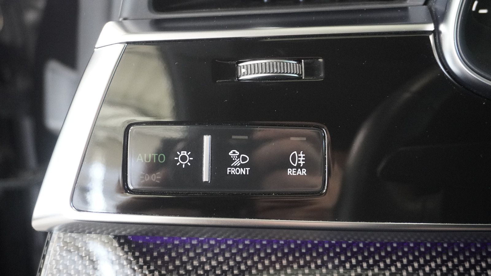 Audi Q8 50 TDI S-LINE*COMPETITION-PLUS*LUFT*CARBON*22