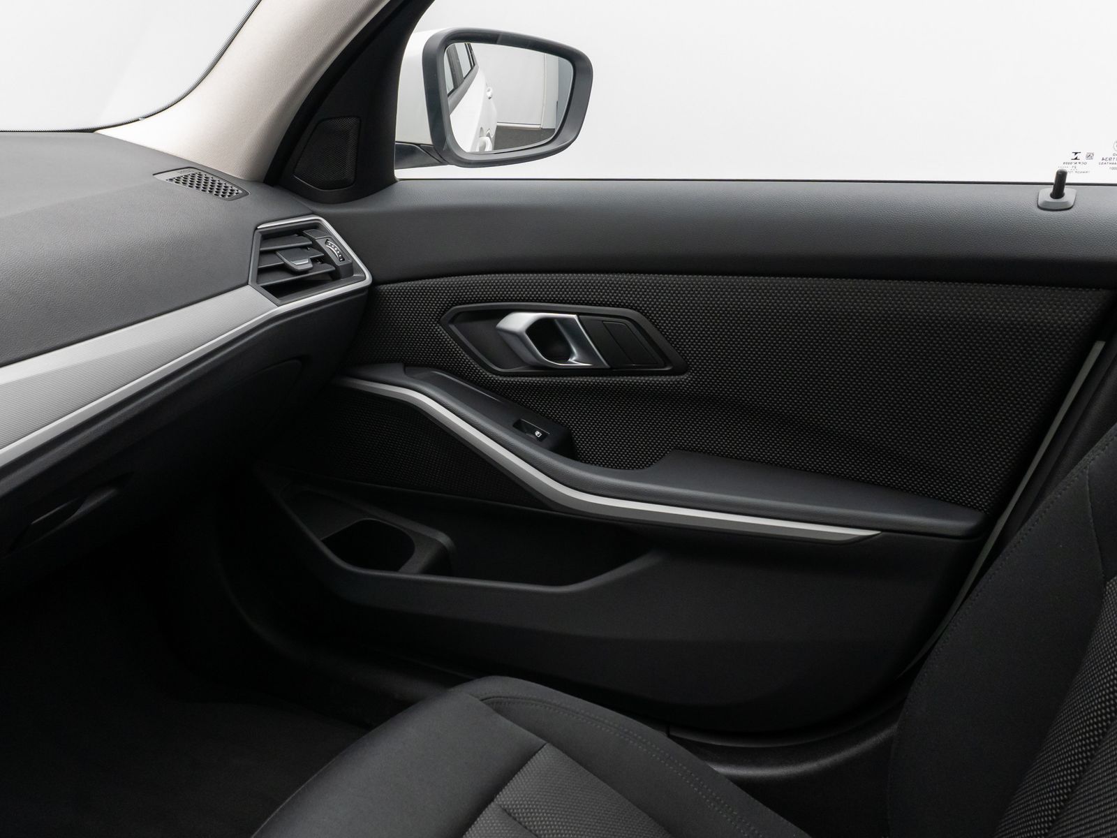 BMW 320d - Samsaru's Car Outlet