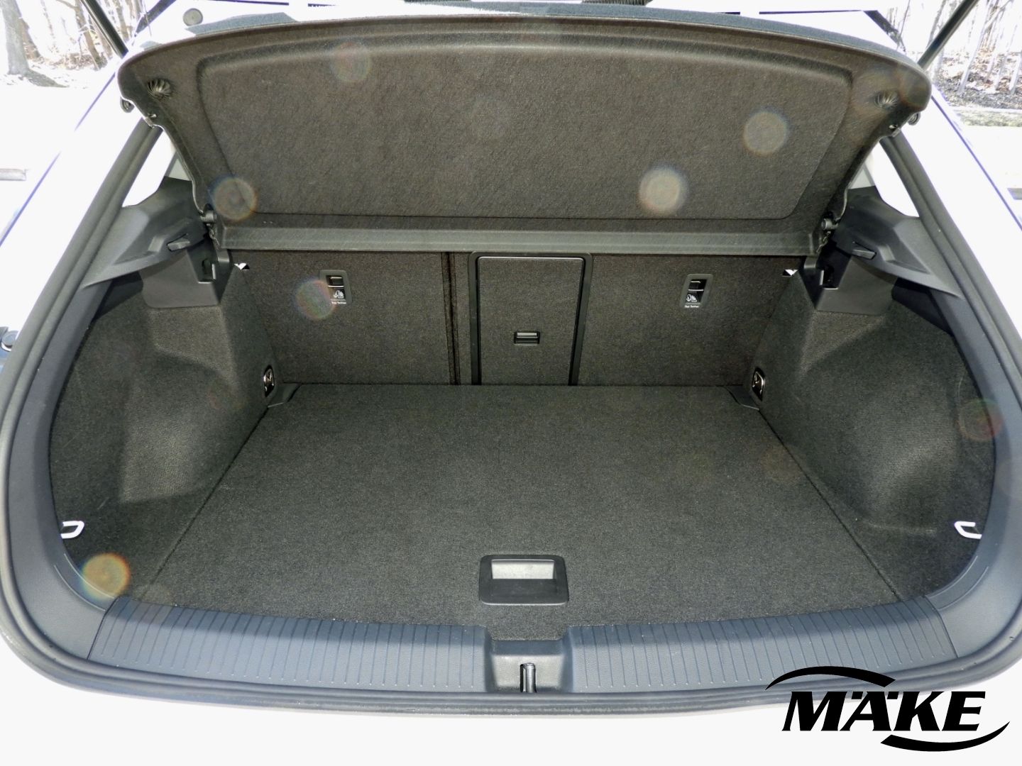 Volkswagen T-Roc Life 1.5 TSI DSG - Samsaru's Car Outlet