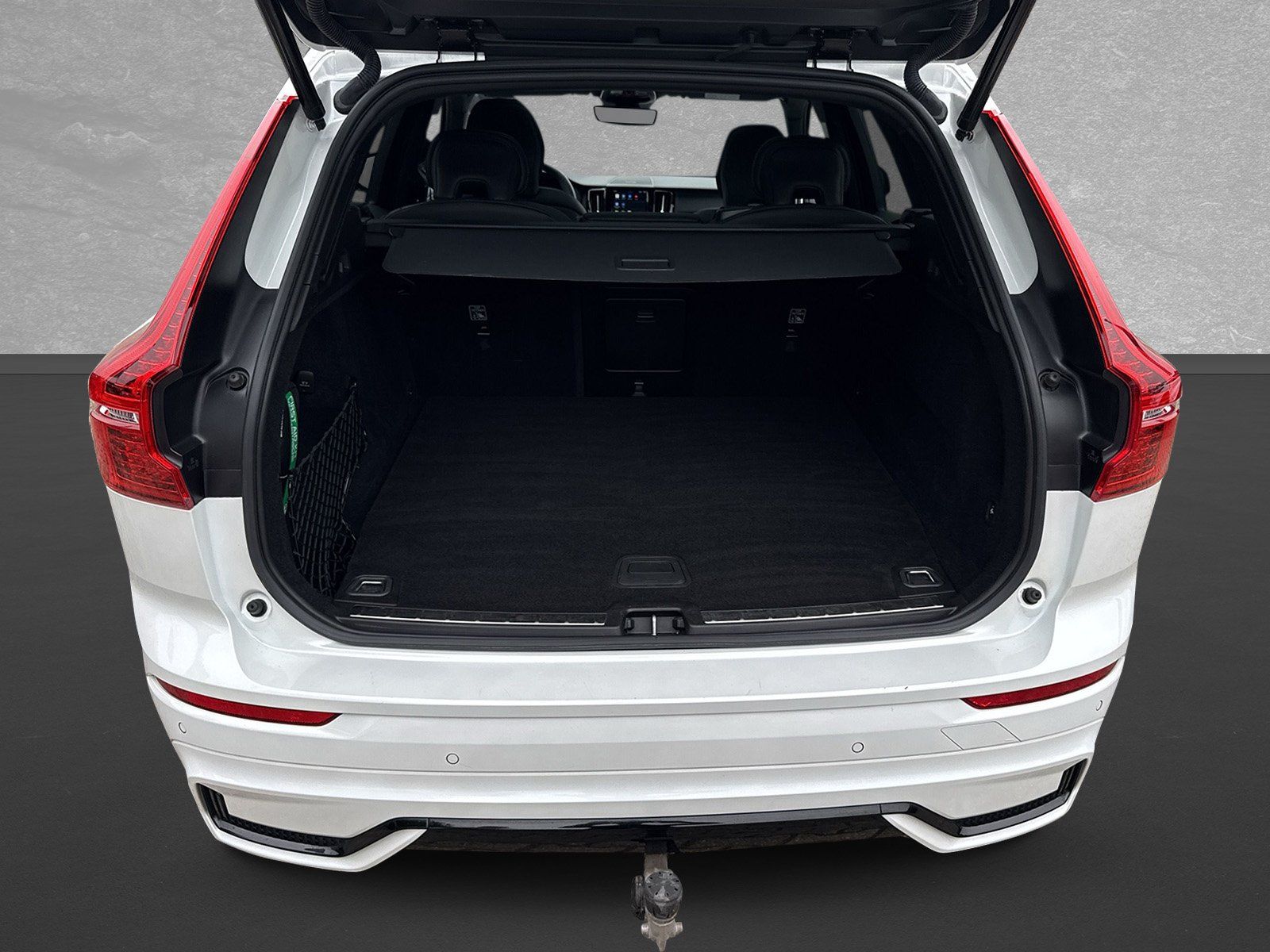 Volvo XC60 Recharge T8 AWD Plus Dark