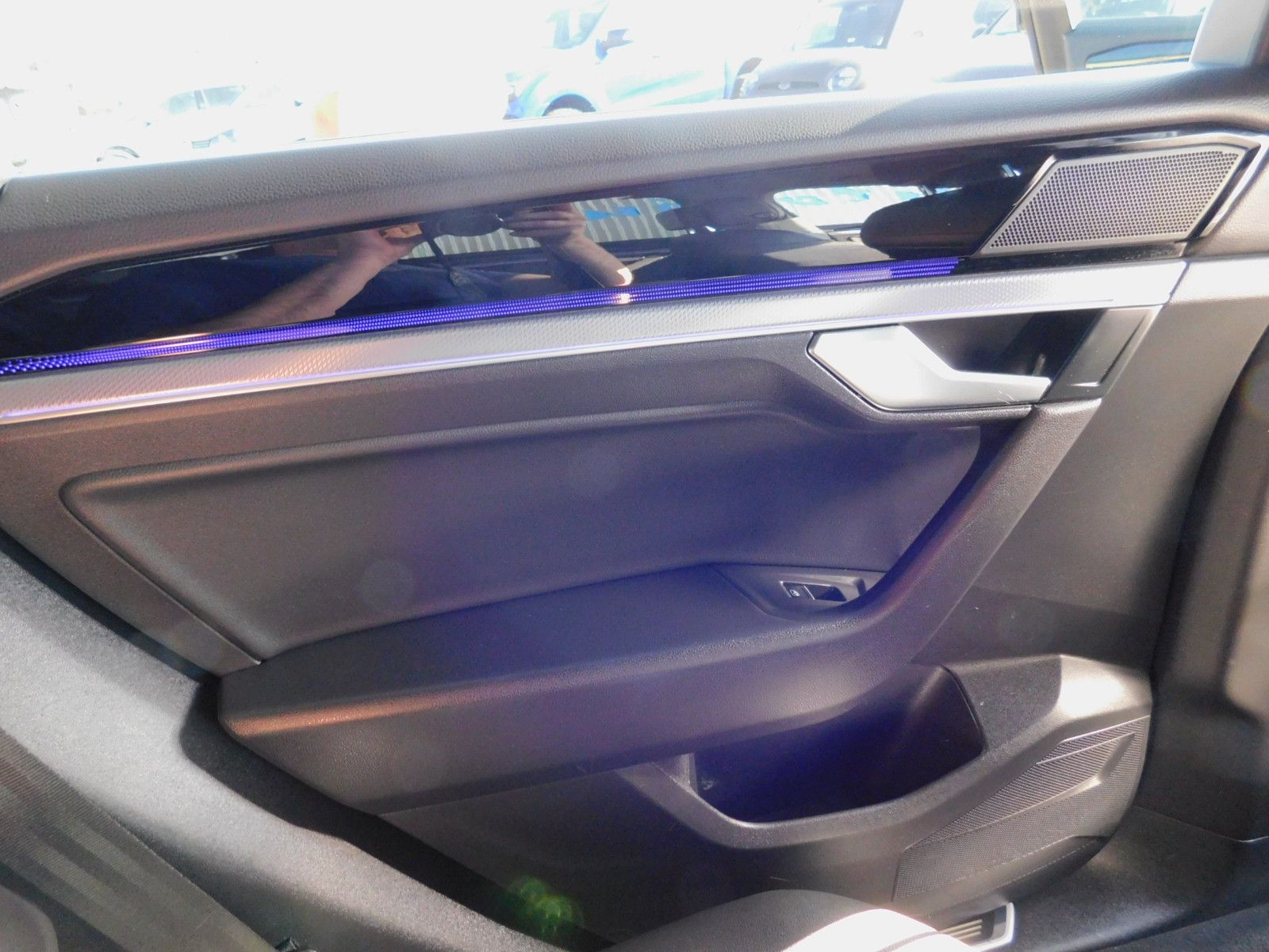 Volkswagen Touareg 3.0 TDI V6 R-Line 4Motion Black Style