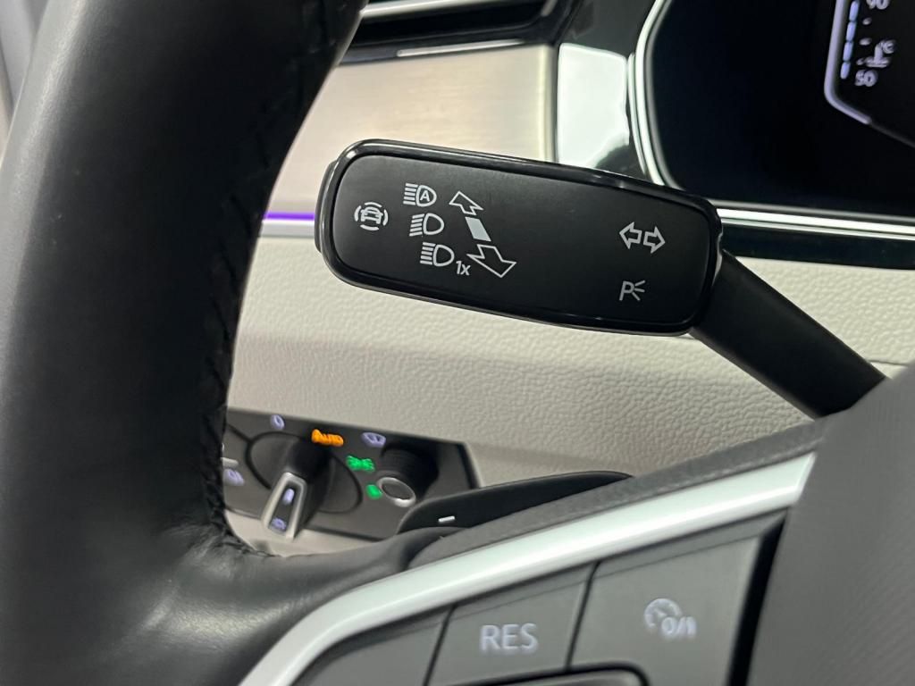 Volkswagen Passat 2.0 TSi R-line DSG - Samsaru's Car Outlet