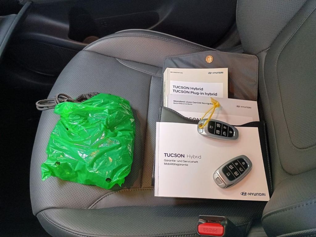 Hyundai TUCSON 1.6T-GDi Plug-in-Hybrid 4WD Prime - Samsaru's Car Outlet