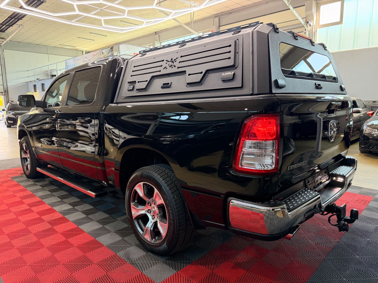 Dodge RAM 1500 3.0 EcoDiesel Bighorn Kamera Hardtop