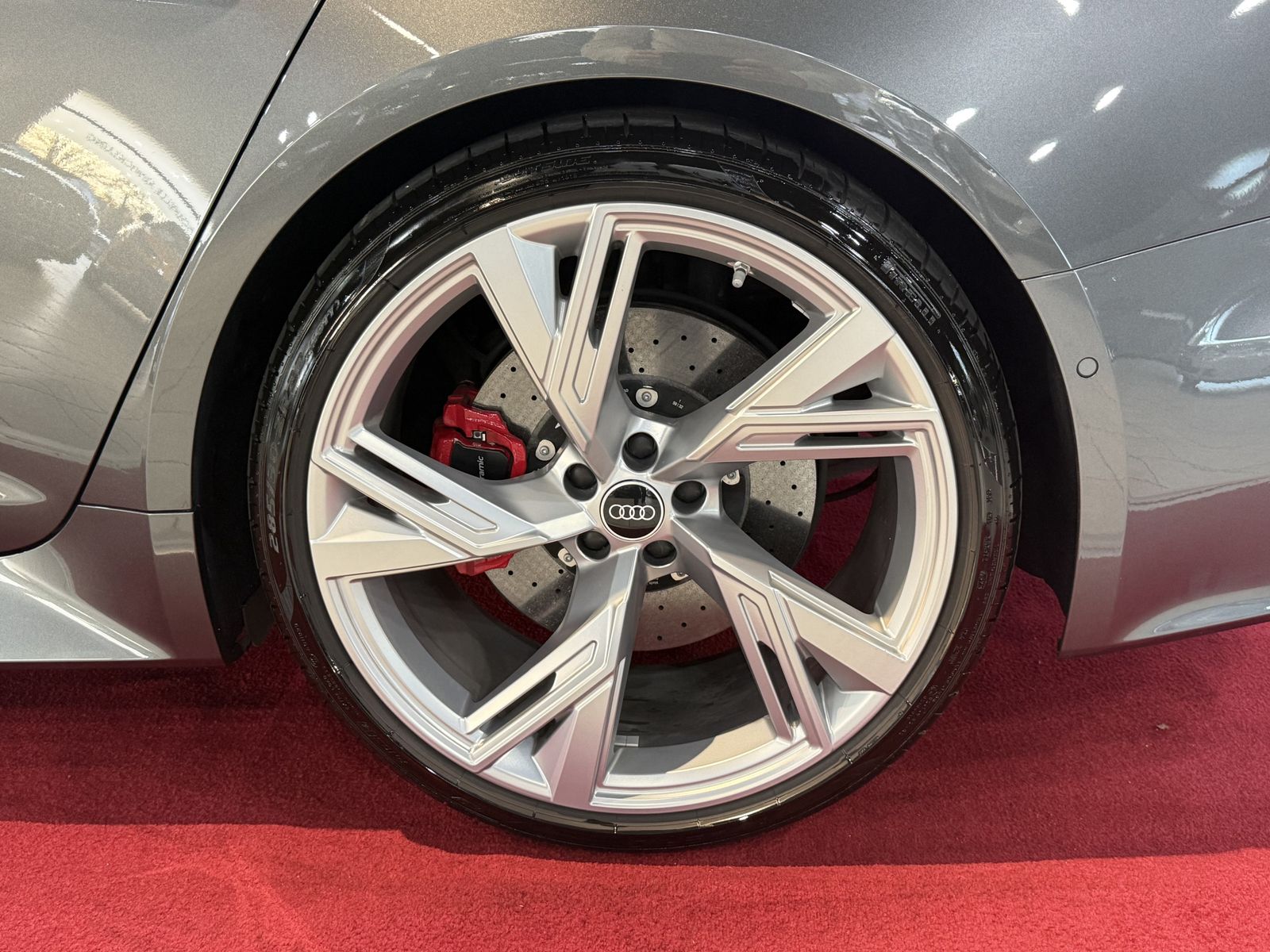 Audi RS6 4.0 TFSI quattro+Sitzbelüftung+360*Kamera