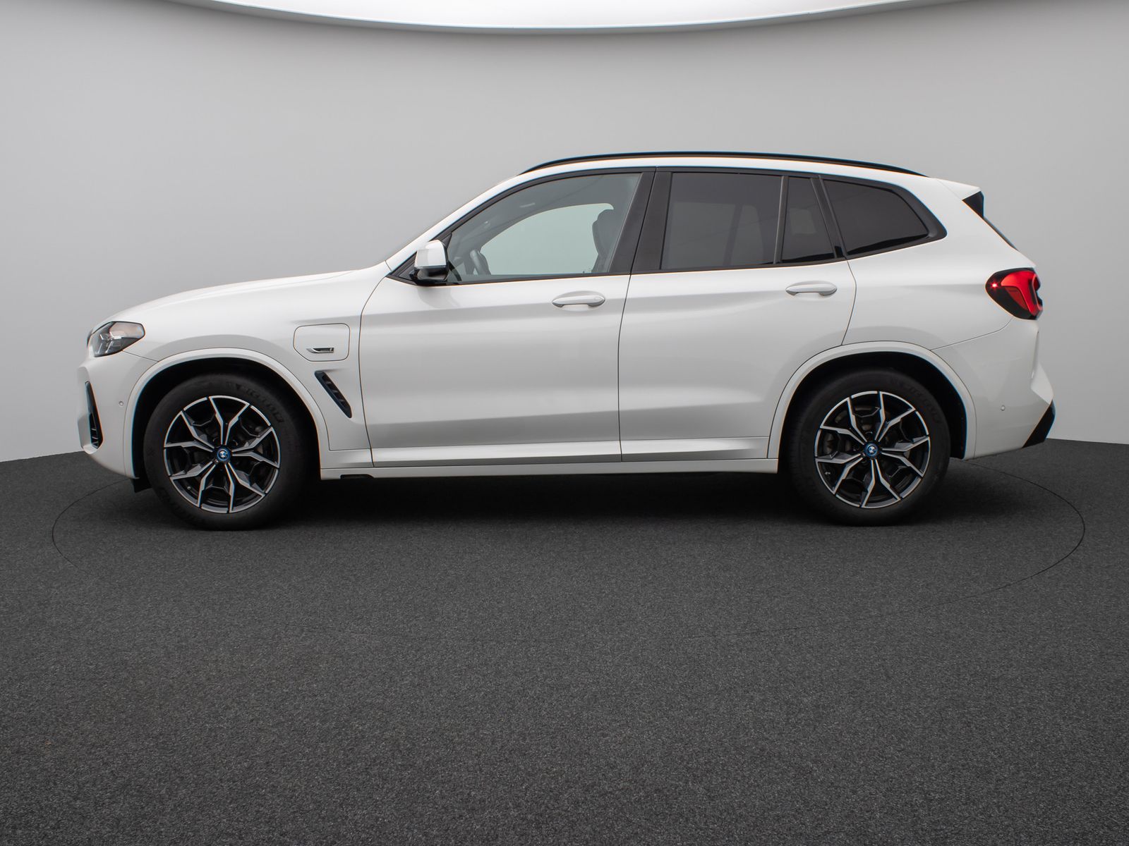 BMW X3 xD30e M Sport - Samsaru's Car Outlet