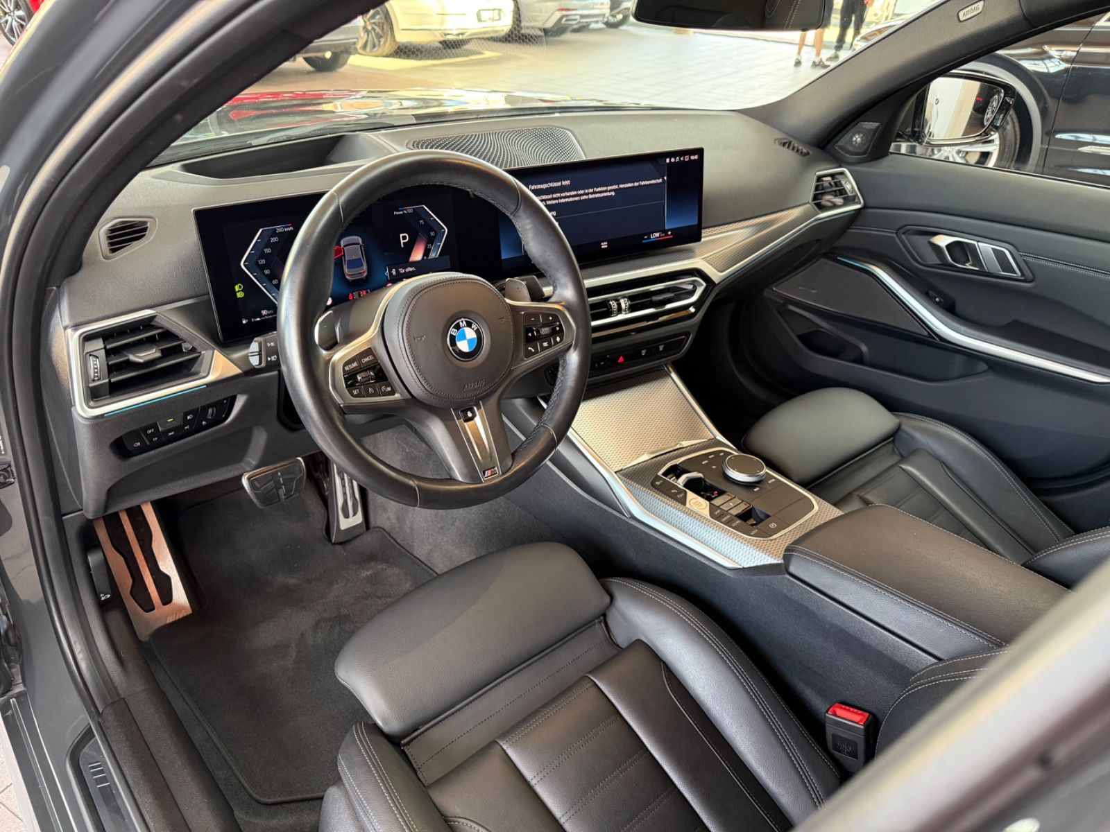 BMW 3 Lim. 330 i M Sport - Samsaru's Car Outlet