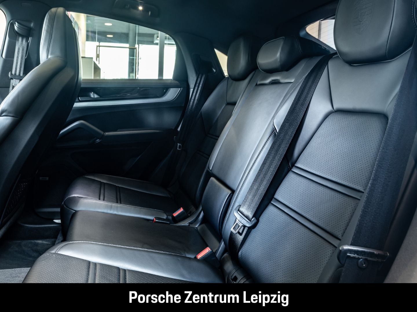 Porsche Cayenne E-Hybrid Coupe Sportabgas el.AHK Luft