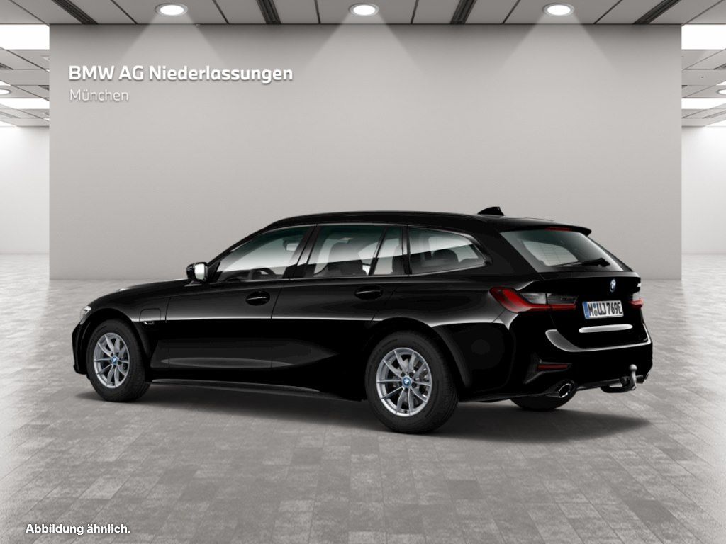 BMW 330e Touring Sport Line - Samsaru's Car Outlet