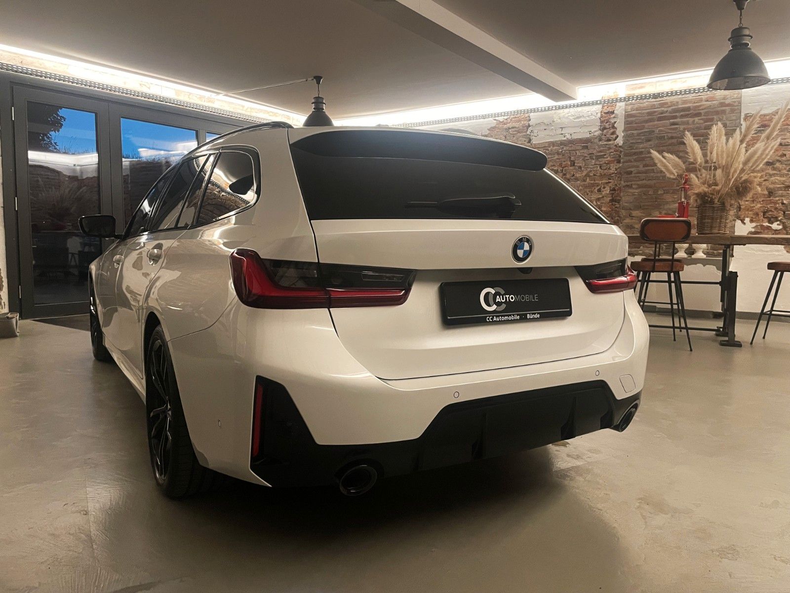 BMW 320d xDrive M Sport - Samsaru's Car Outlet