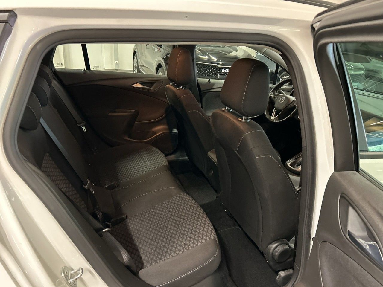 Opel Astra K Sports Tourer Edition - Samsaru's Car Outlet