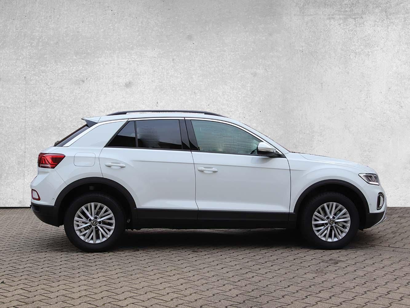 Volkswagen T-Roc 1.5 TSI Life DSG - Samsaru's Car Outlet